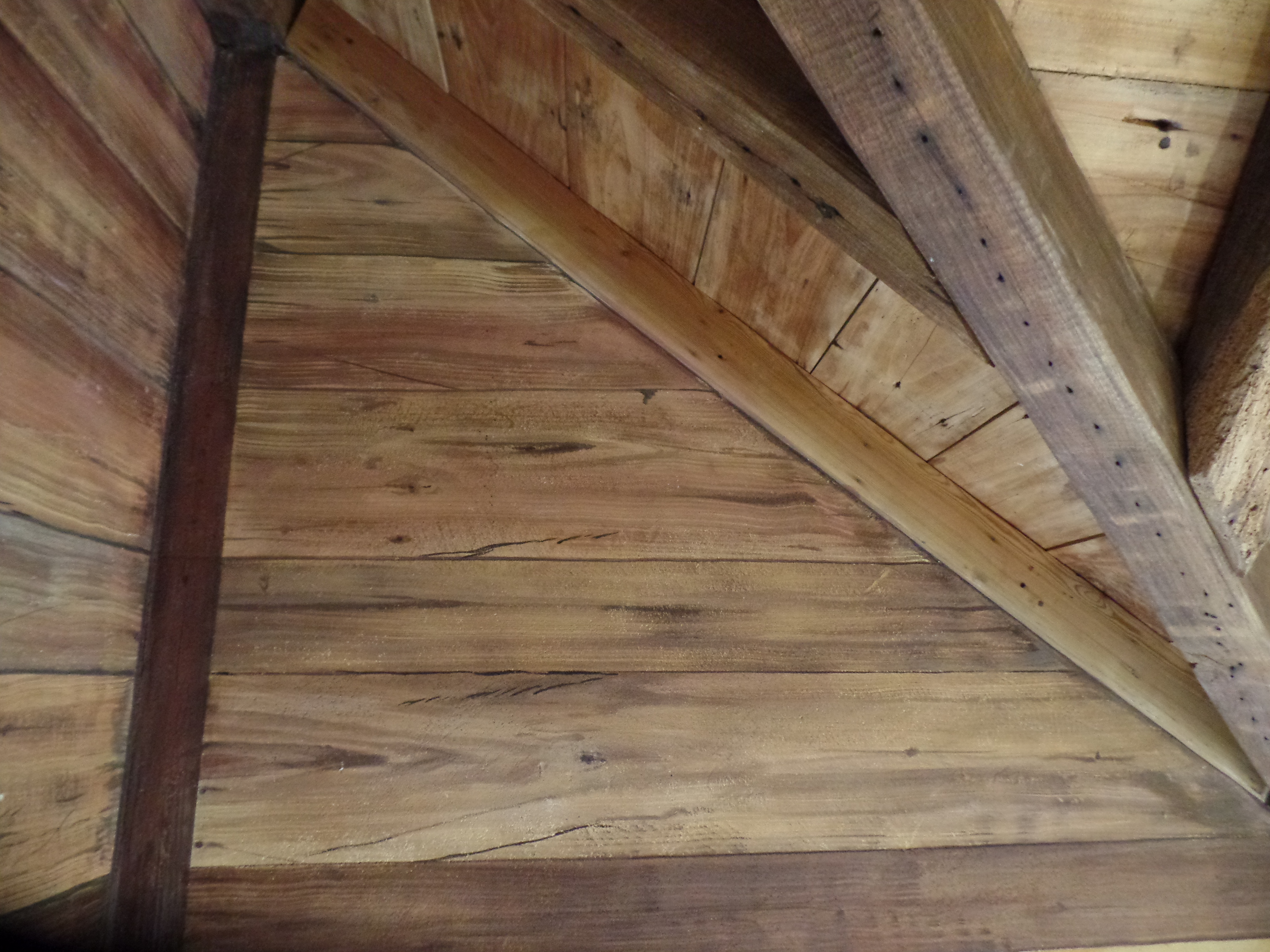 Vrais et faux bois au plafond - Chapelle - Anderlecht