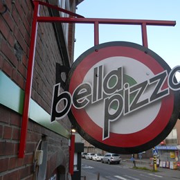 Potence peinte recto-verso sur panneau - Pizzeria Bella Pizza - Sint-Pieters-Leeuw