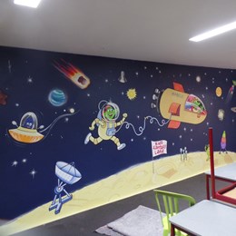 Espace : Création et réalisation de fresques murales. Parc Indoor Kids Fantasy Land à Linkebeek