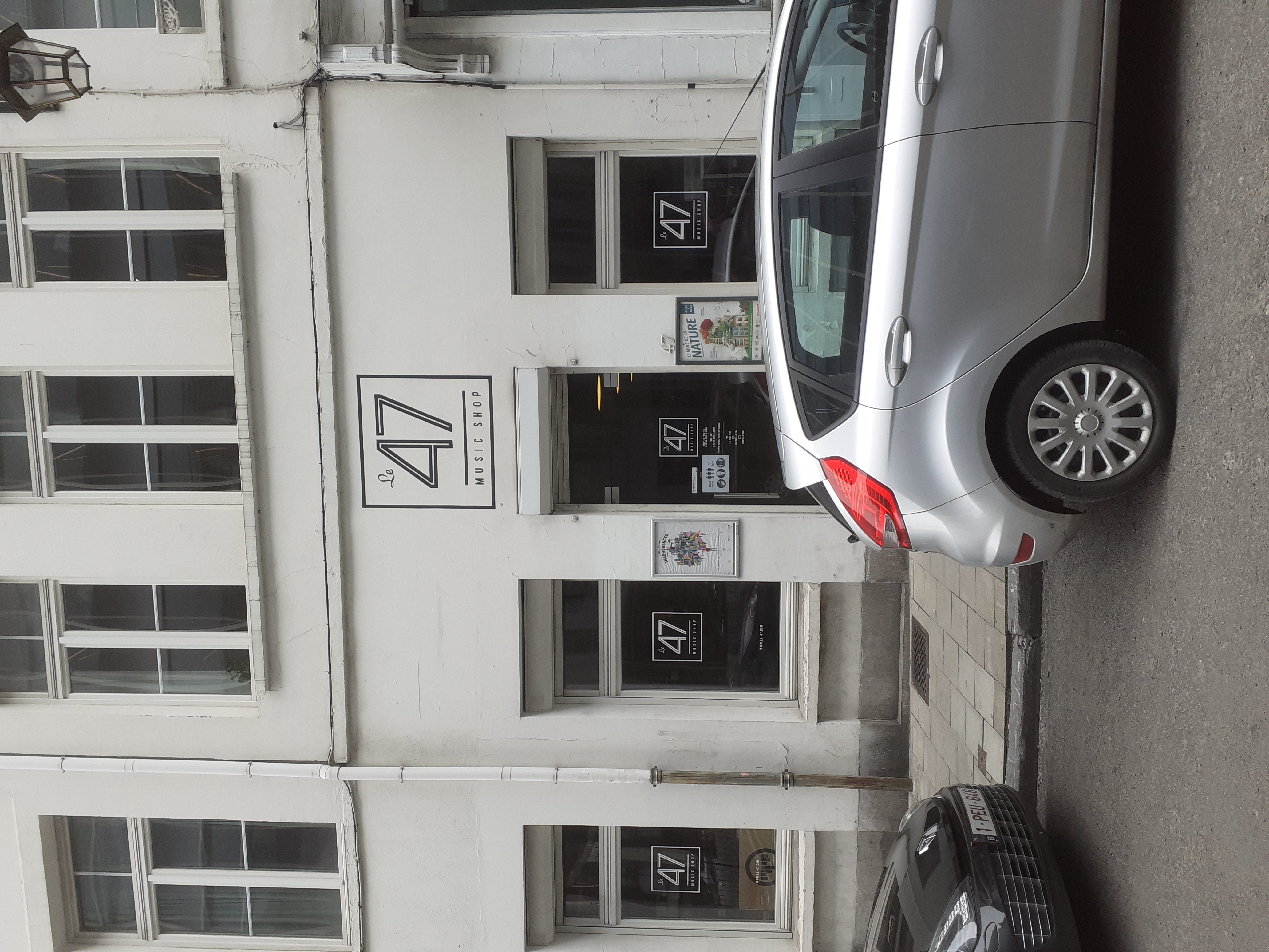Reproduction du logo de ce magasin de musique - "Le 47" - 1000 Bruxelles