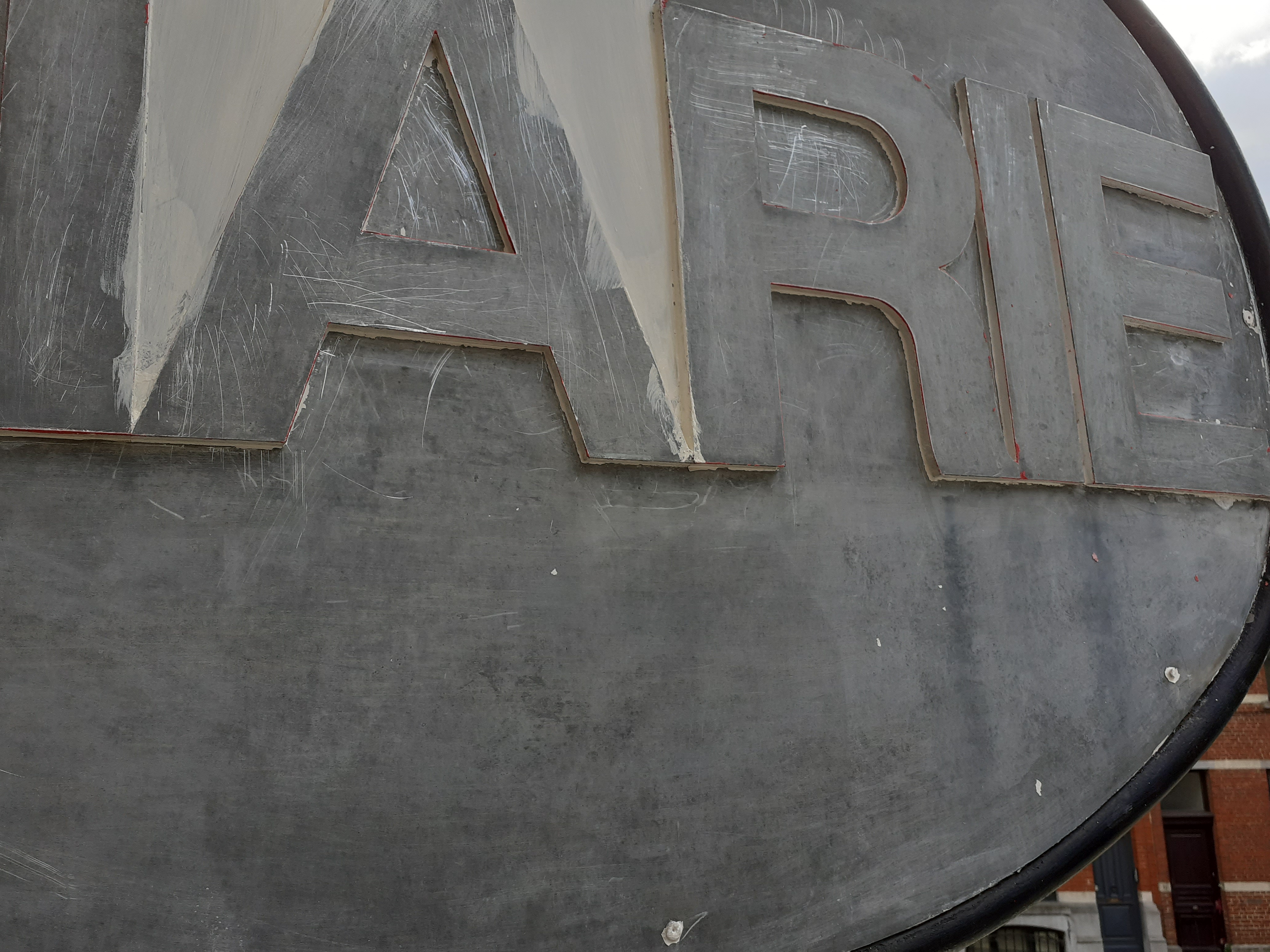 Avant la restauration complète de la potence déjà existante - Restaurant Marie Chicounou - Ixelles 