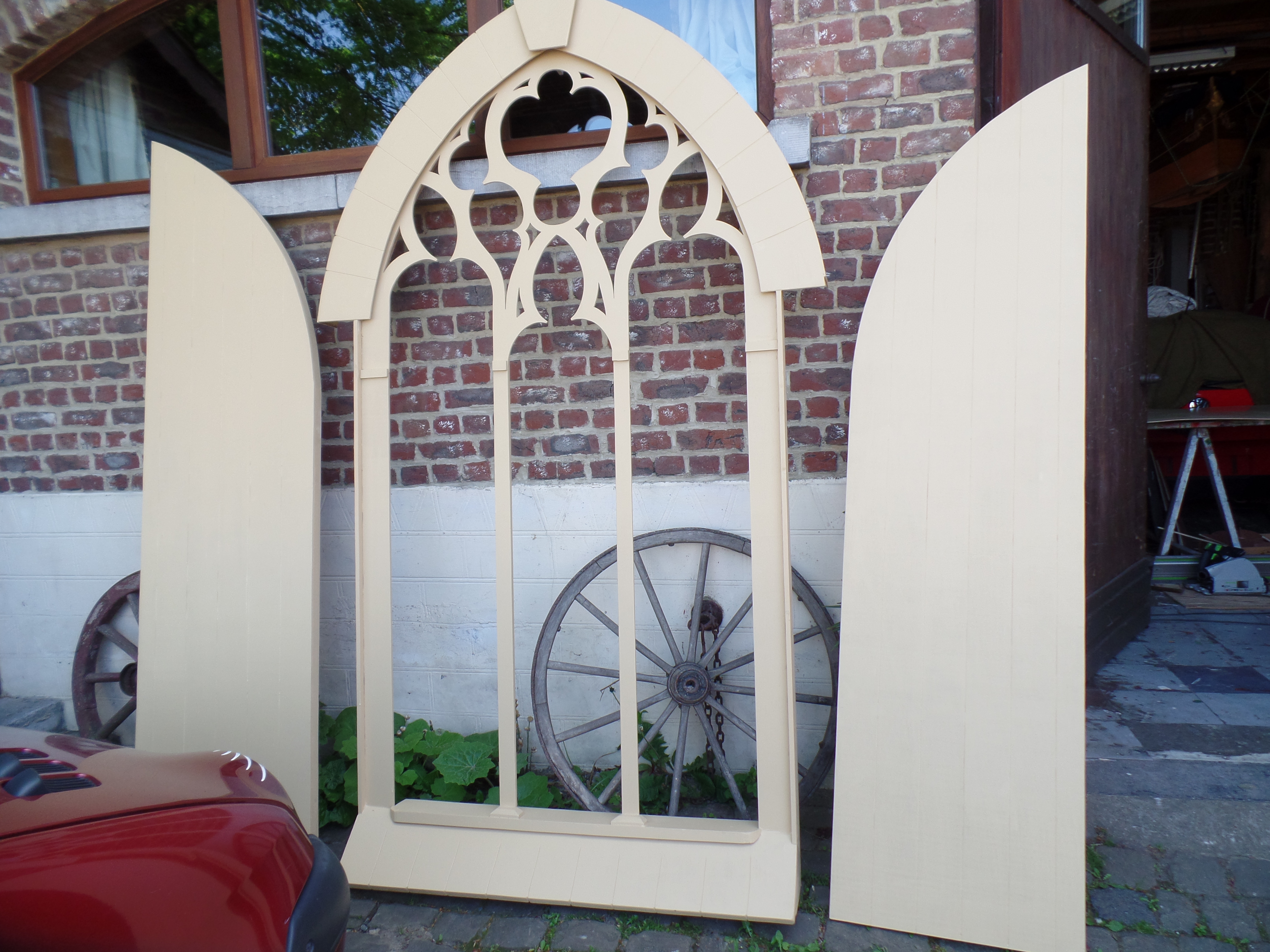 Décor rétroéclairé en trompe l'œil 3D, structure en bois et multiplex. Le Bistro à Bruxelles