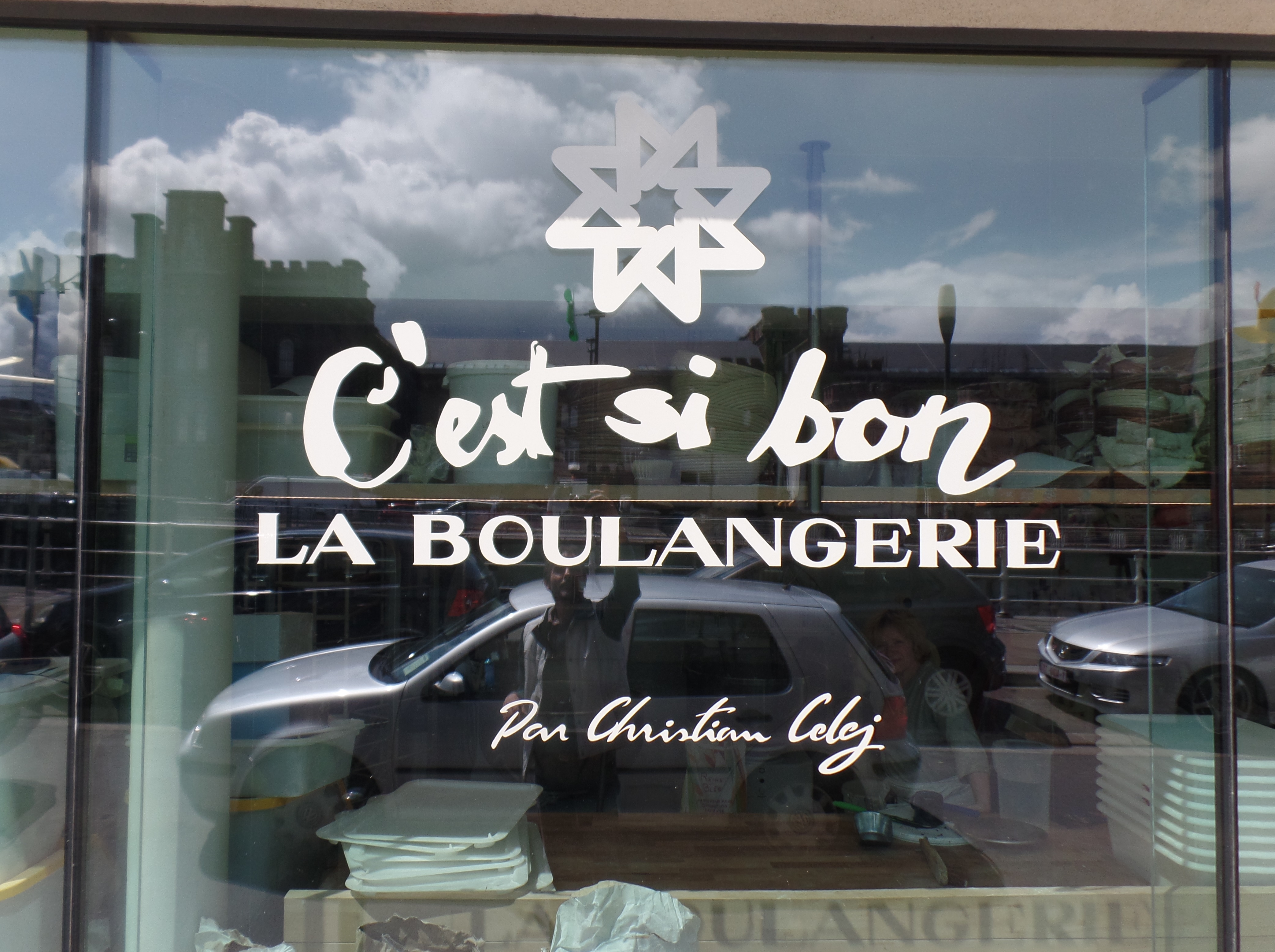 Lettrage peint pour la boulangerie - C'est si bon - Molenbeek
